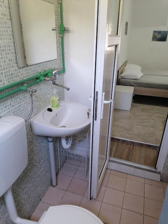 Apartman Milan Обровац Экстерьер фото